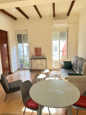 Precioso apartamento junto a Ruzafa en edificio típico valenciano